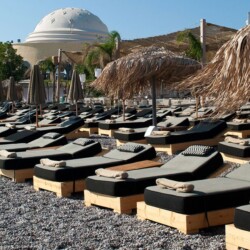 luxury sunbet beach bar